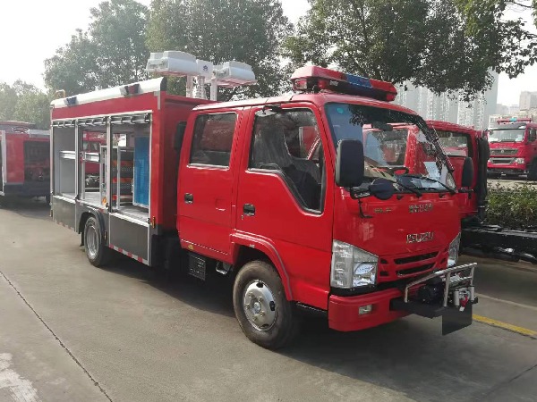 五十鈴器材消防車(chē)