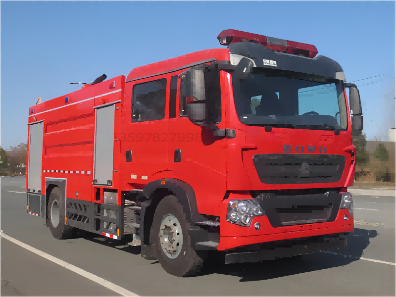 豪沃8噸泡沫消防車(chē)