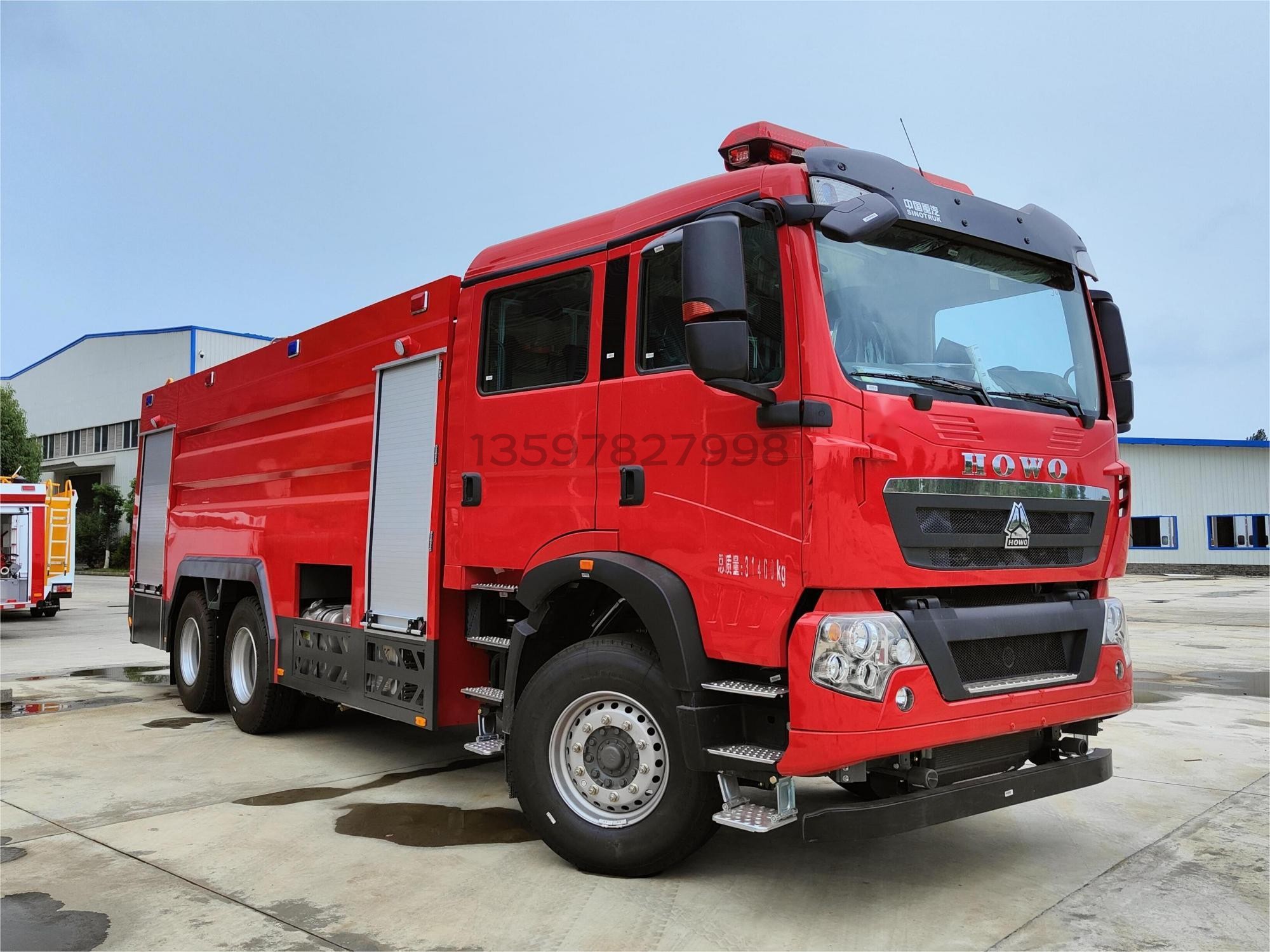 豪沃16噸泡沫消防車(chē)