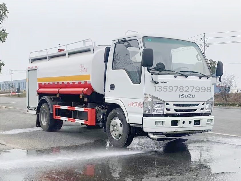 五十鈴4噸消防灑水車(chē)
