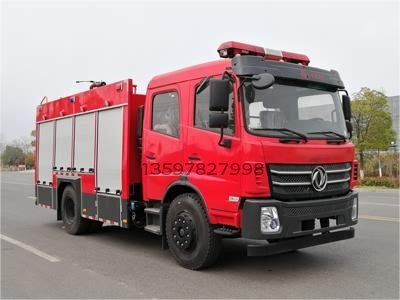 東風(fēng)5.5噸水罐消防車(chē)