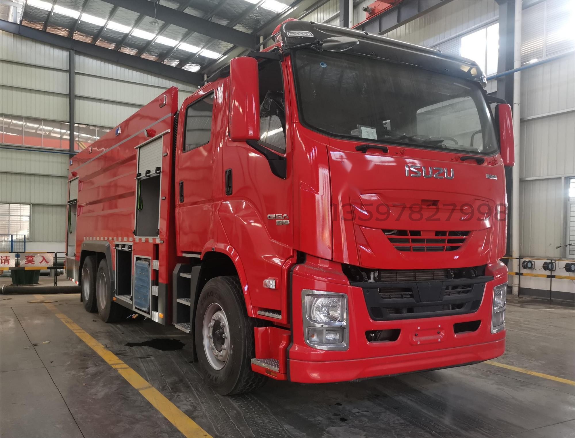 五十鈴16噸泡沫消防車(chē)